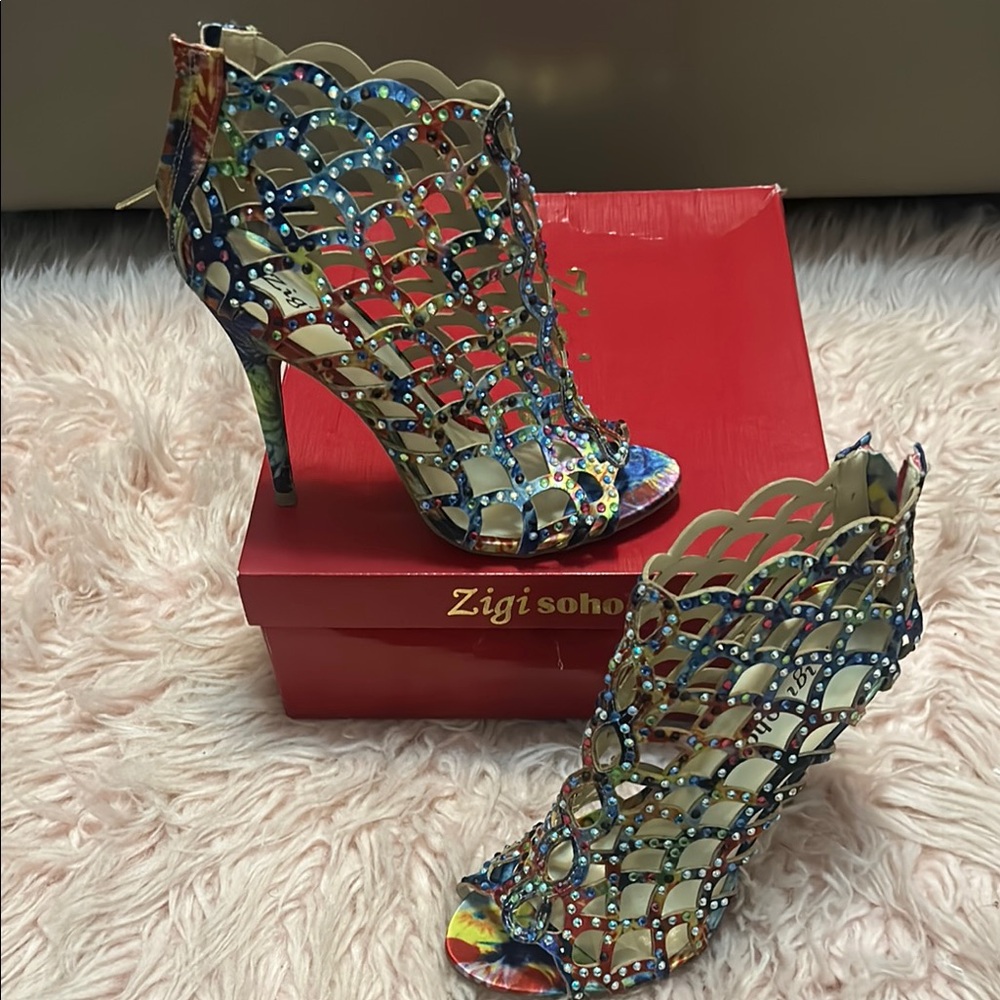 Zigi Soho Blue and Red Stiletto Heels